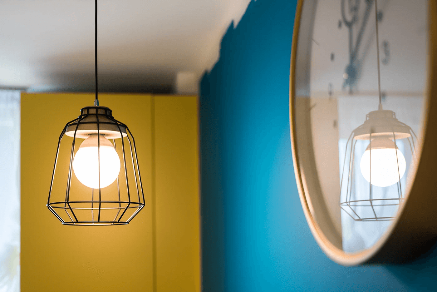 Apartament cu bucătărie galbenă în Cluj-Napoca (5)